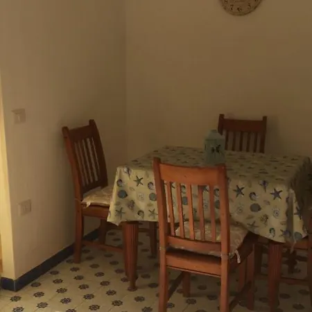 Nettuno House *